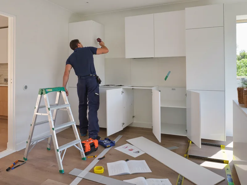 Küchen Auf- und Abbau in Grevenbroich — Berenson Multi Service